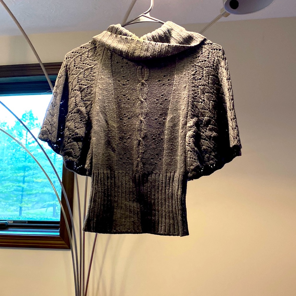 Halfie crochet style sweater top takara brand size small
